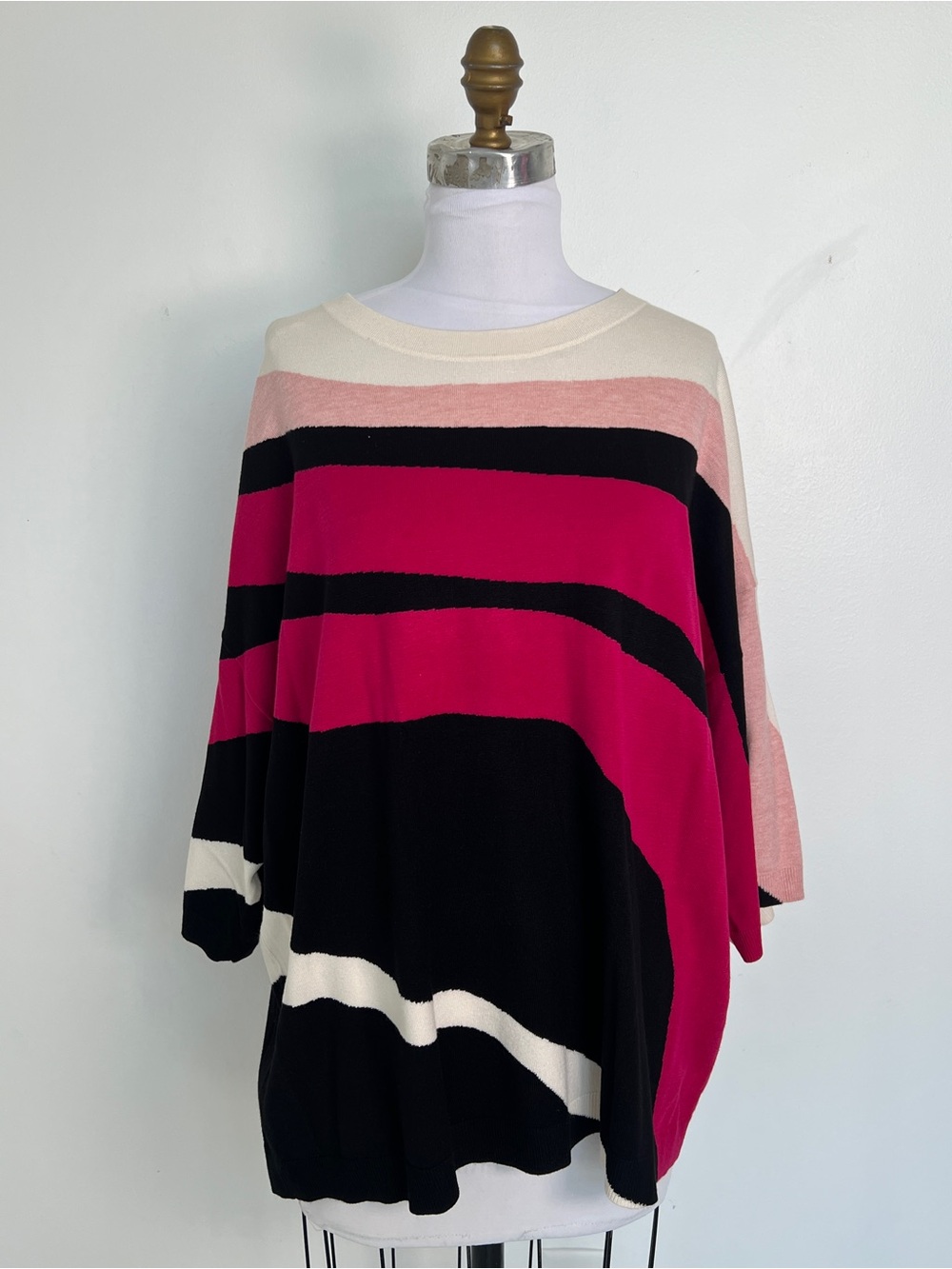 NWT! Chico's Colorblock Easy Pullover Sweater Size 4 - Picture 2 of 9